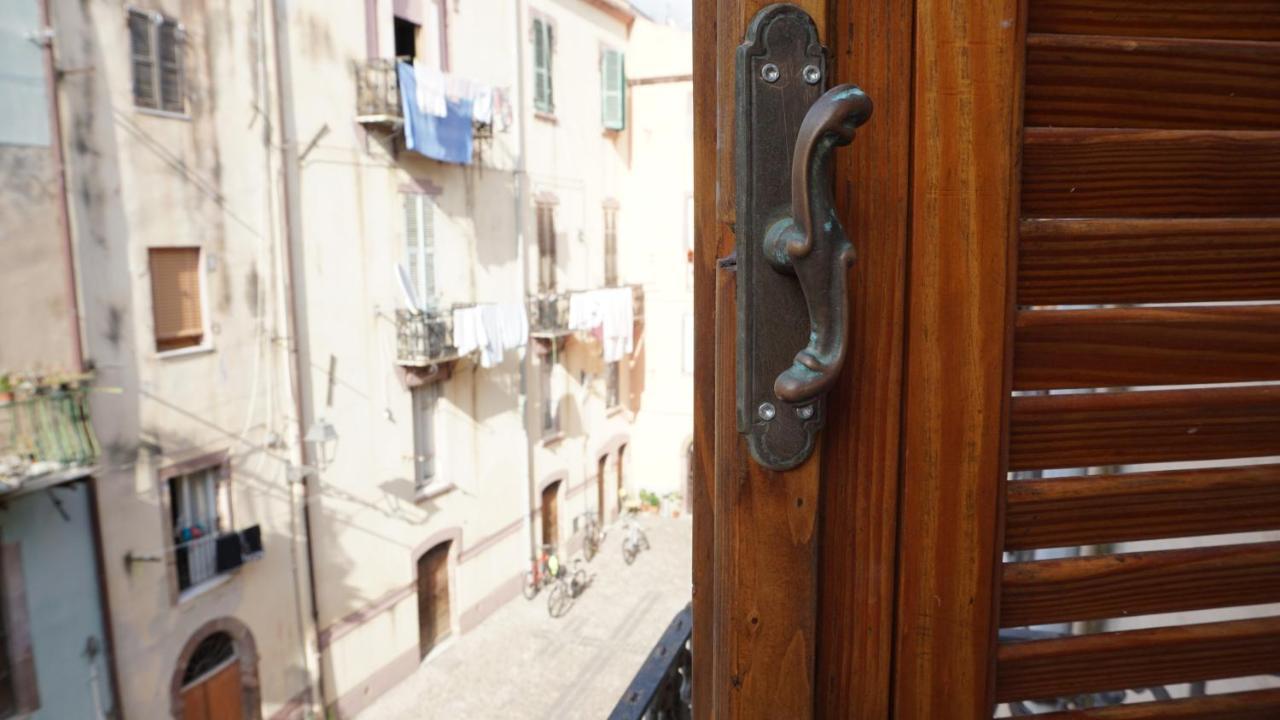 La Corte Di Santa Croce 博萨 外观 照片