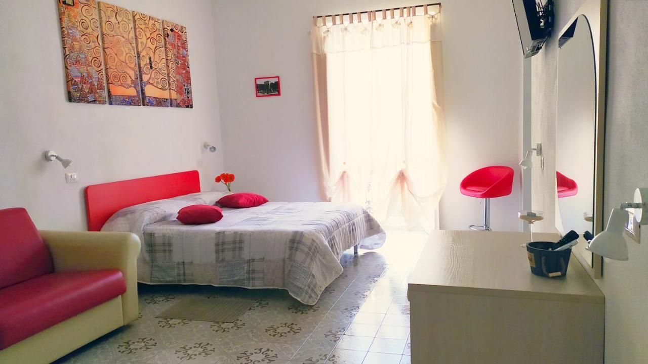 La Corte Di Santa Croce 博萨 外观 照片